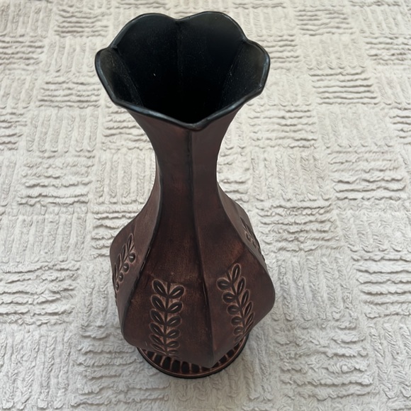 Metal decorative vase, Embossed Metal Floral Decorative Vase,  home decor - Picture 13 of 16